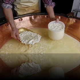 (9)  Route du Fromage - Fromagerie et ferme auberge du Glasborn